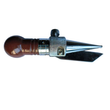 MON581 CORK DRILL SCRAPER